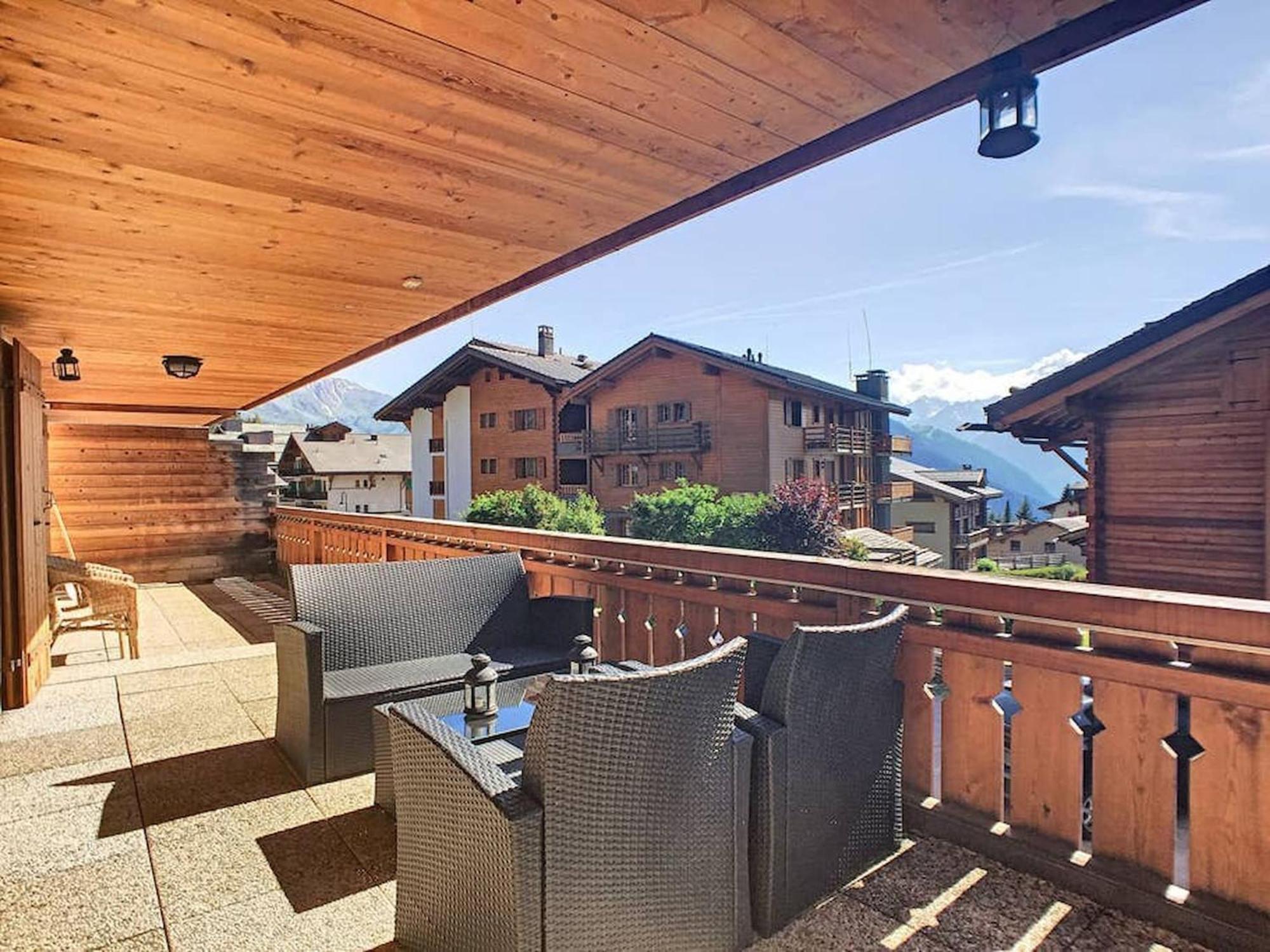 Apartment 3 Bedrooms Near Center Terrasse Wifi Equiped Kitchen *